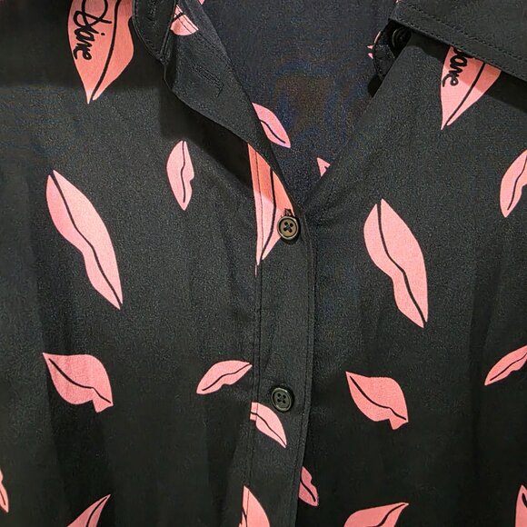 Diane von Furstenberg Silk Blouse Womens 6 Black Pink Lips Print Button Down Top - Picture 4 of 10